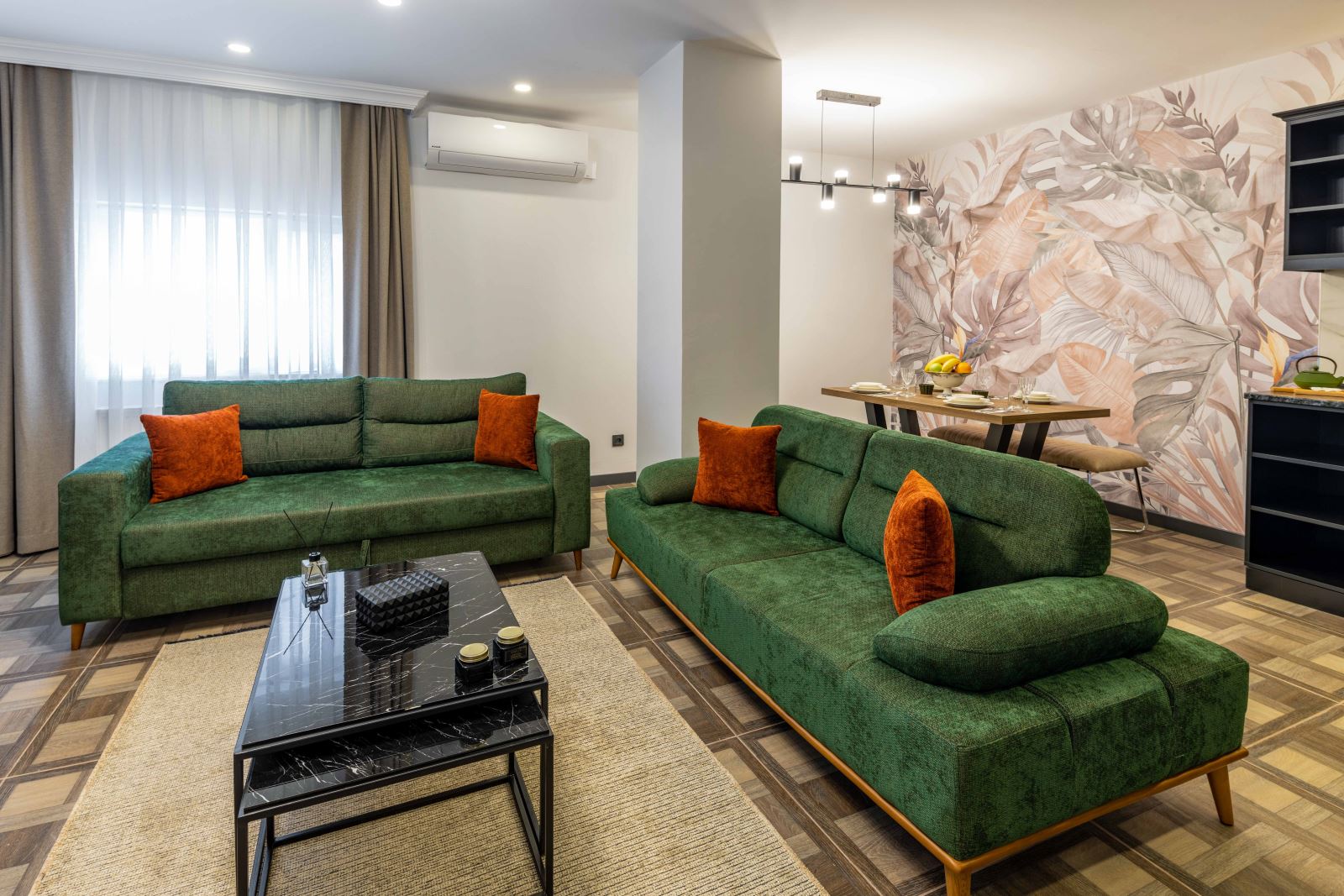 BayMari Suites yatak odası
